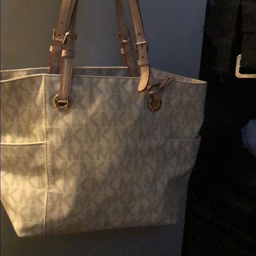 Michael Kors tote